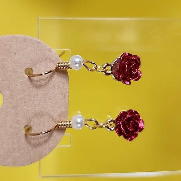 Jewelry - Rose earrings